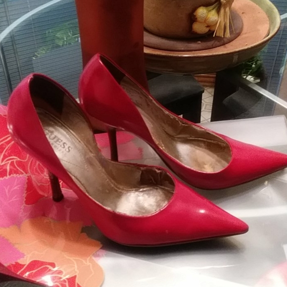 Guess Shoes - GUESS 8.5 RED LEATHER PUMPS